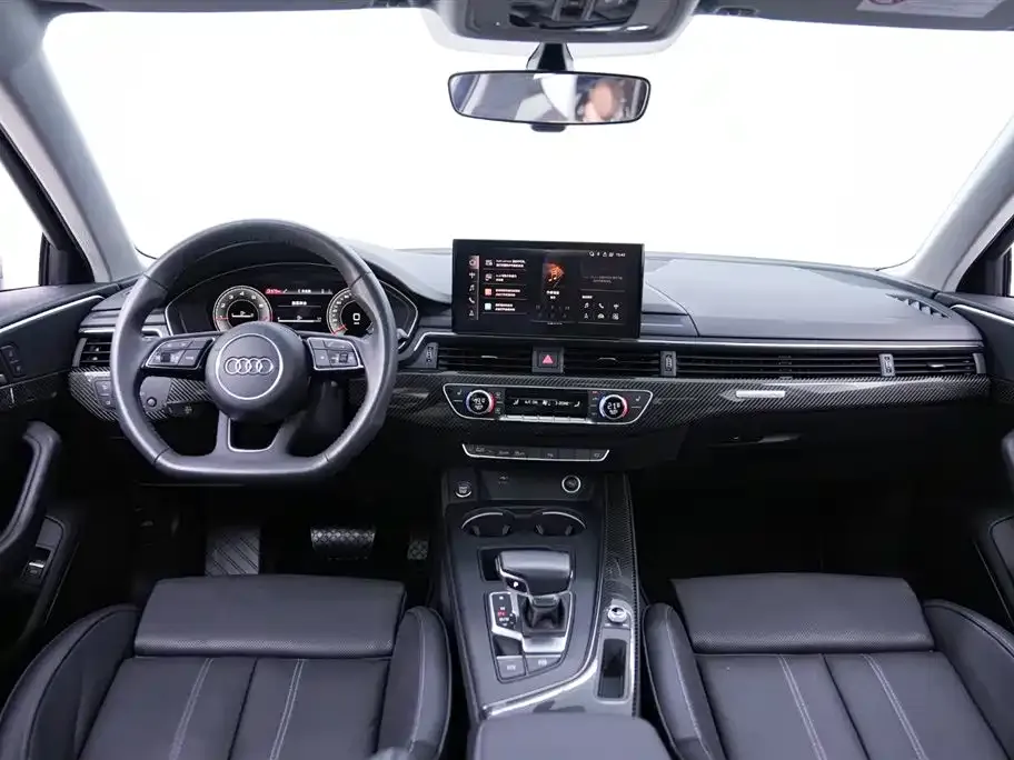 Audi A4L 2022 из CN, фото 8