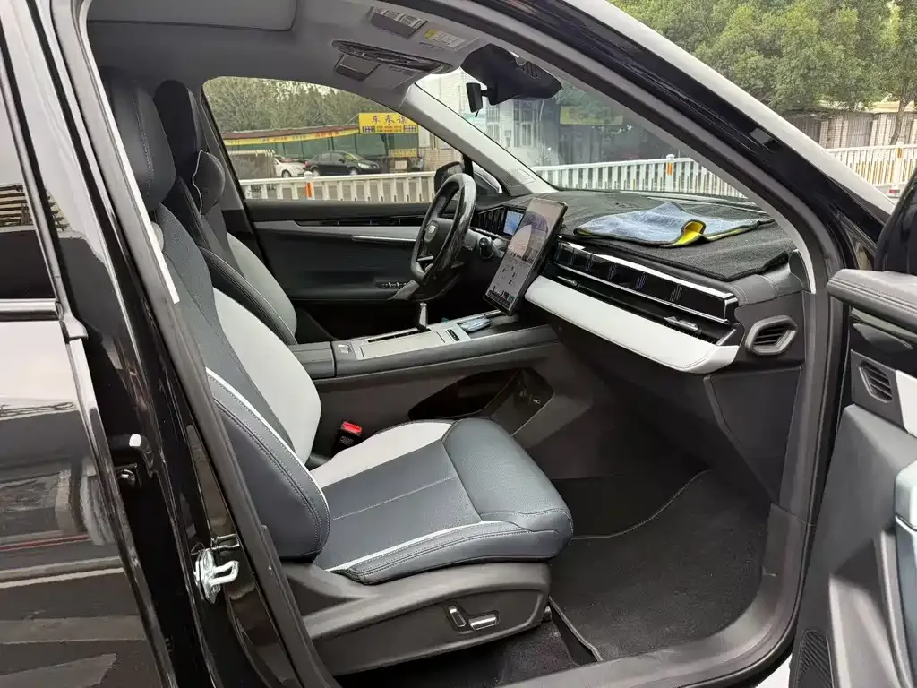 Geely Boyue L 2025 из CN, фото 8