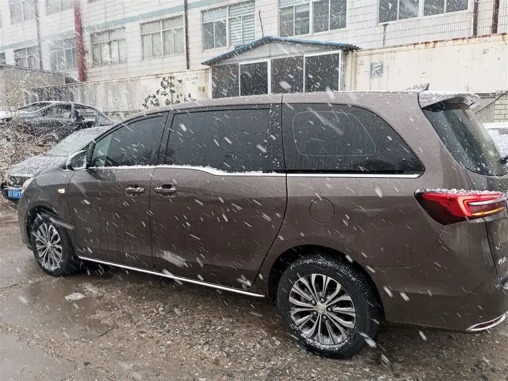 Buick GL8 2023 из CN, фото 5