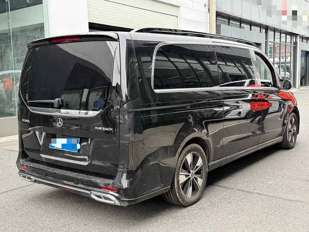 Mercedes-Benz V-Class 2023 из CN, фото 4