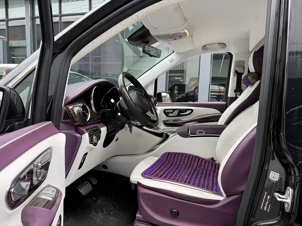 Mercedes-Benz V-Class 2023 из CN, фото 7