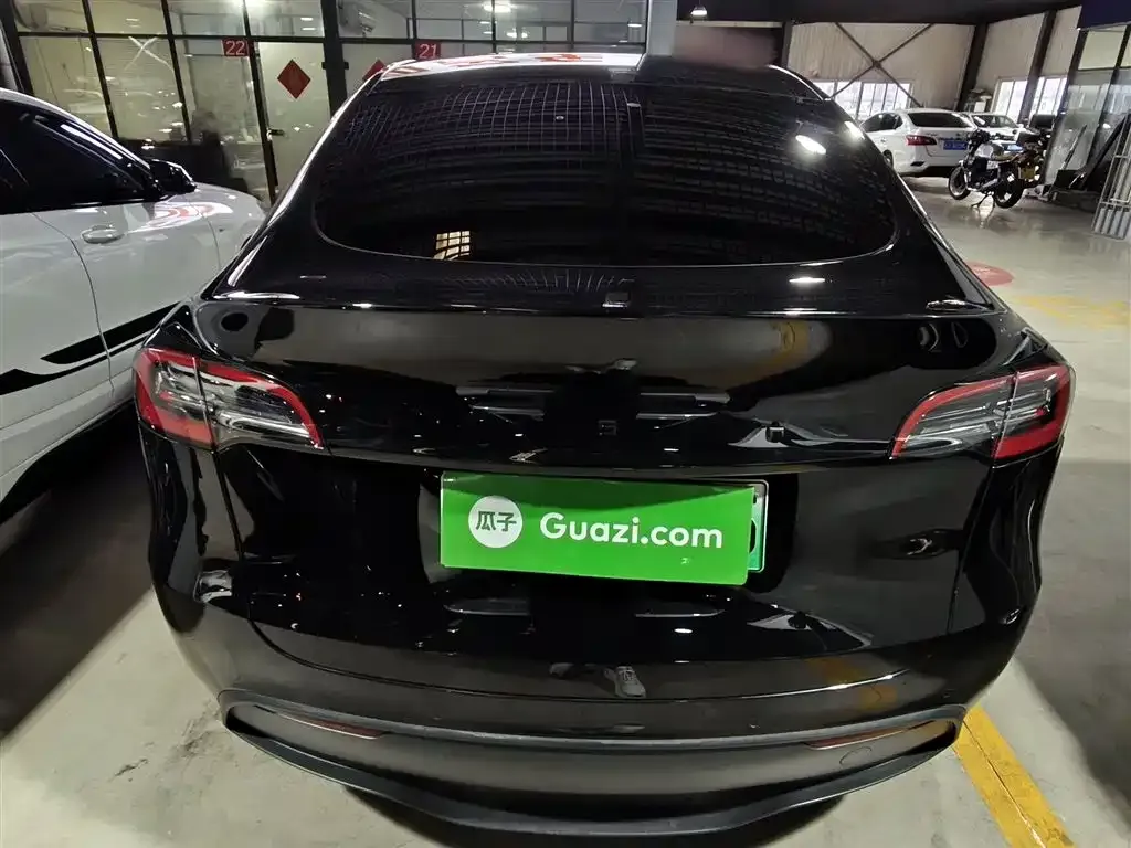 Tesla Model Y 2023 из CN, фото 6