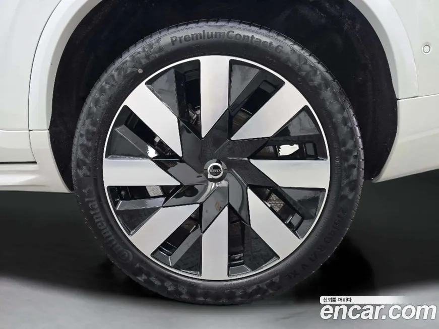 Volvo XC90 2024 из KR, фото 5