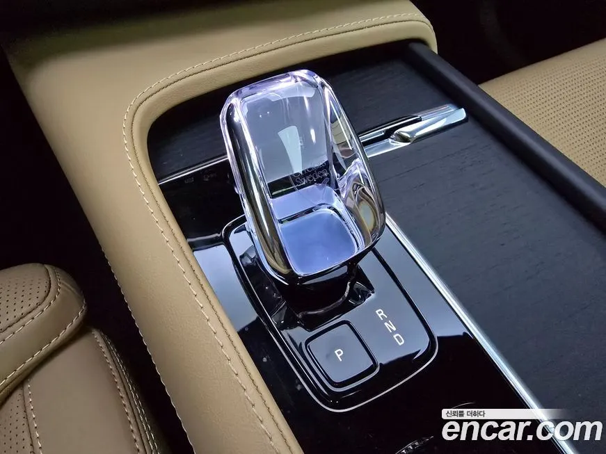 Volvo XC90 2024 из KR, фото 9