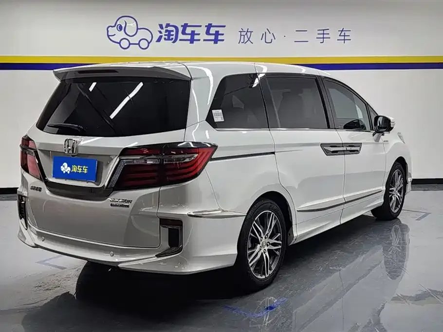 Honda Elysion 2021 из CN, фото 3