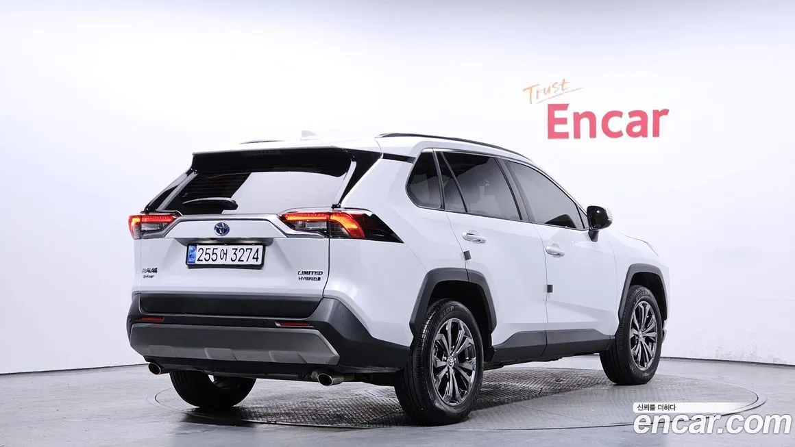 Toyota RAV4 — фото 2