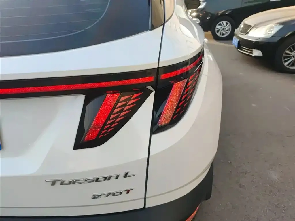 Hyundai Tucson 2022 из CN, фото 8