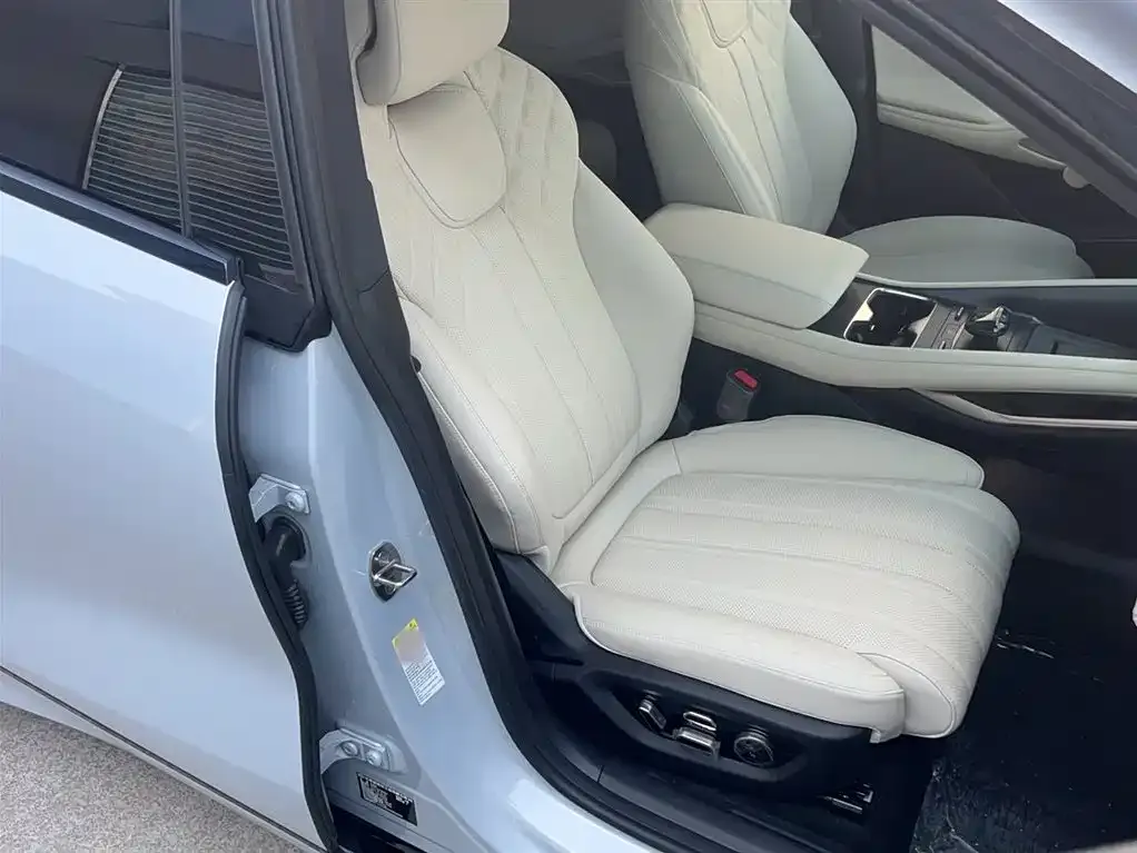 BYD L EV 2025 из CN, фото 4