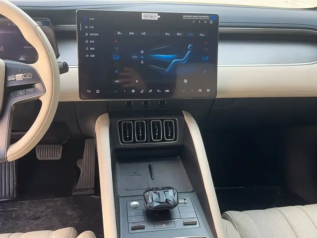 BYD L EV 2025 из CN, фото 8