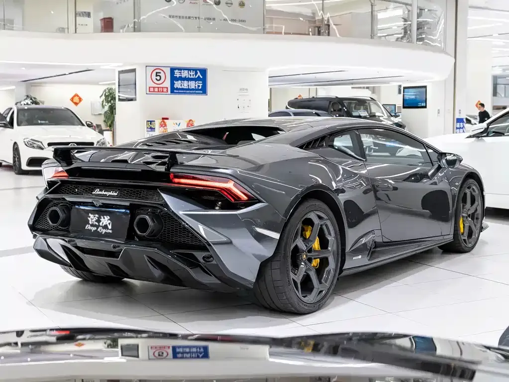 Lamborghini Huracan 2024 из CN, фото 4