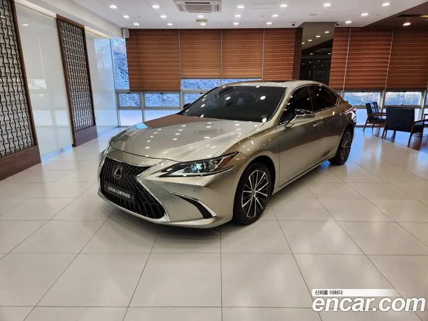 Lexus ES 2021 из KR, фото 1