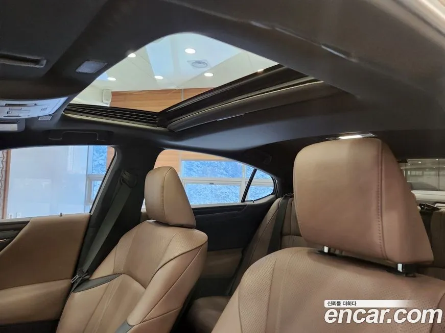 Lexus ES 2021 из KR, фото 7