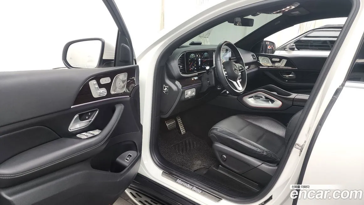Mercedes-Benz GLE-Class — фото 10