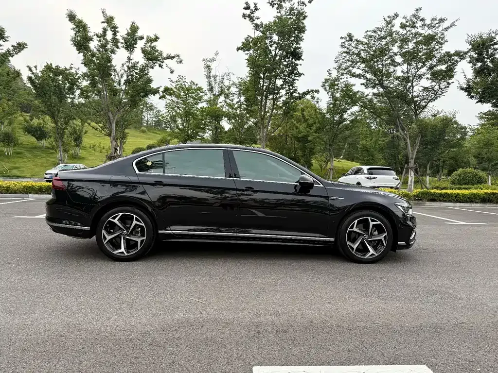 Volkswagen Magotan 2025 из CN, фото 7