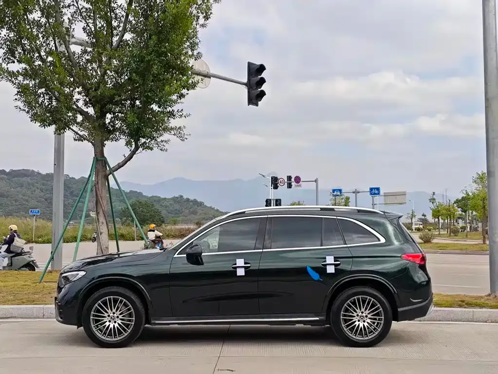 Mercedes-Benz GLC 2023 из CN, фото 3