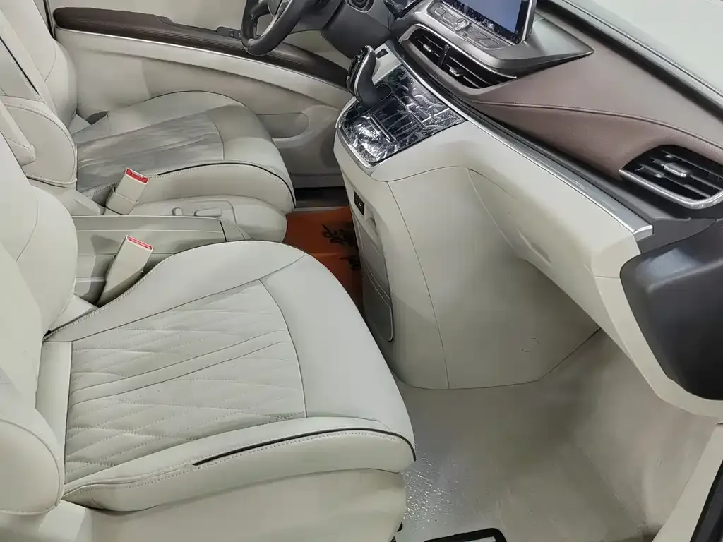 Buick GL8 2022 из CN, фото 7