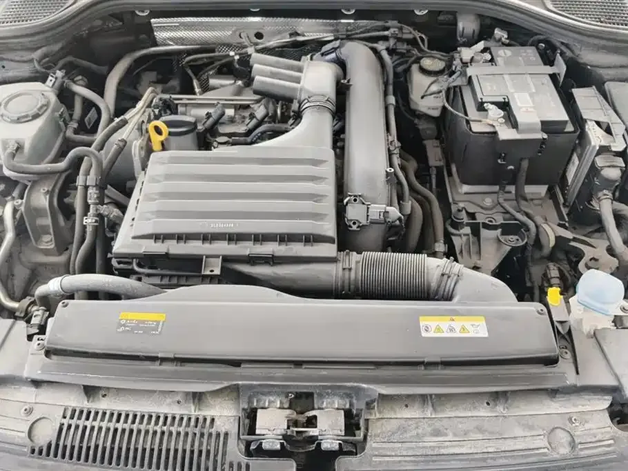 Volkswagen Golf 2023 из CN, фото 10