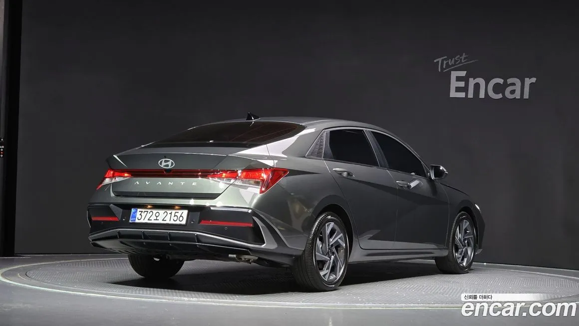 Hyundai AVANTE — фото 2