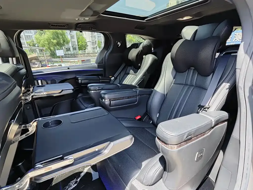 Toyota Sienna 2022 из CN, фото 7