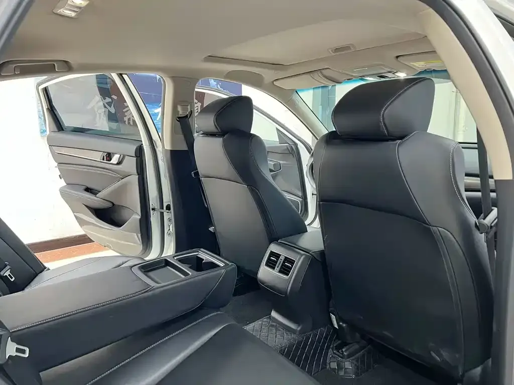 Honda Inspire 2021 из CN, фото 7