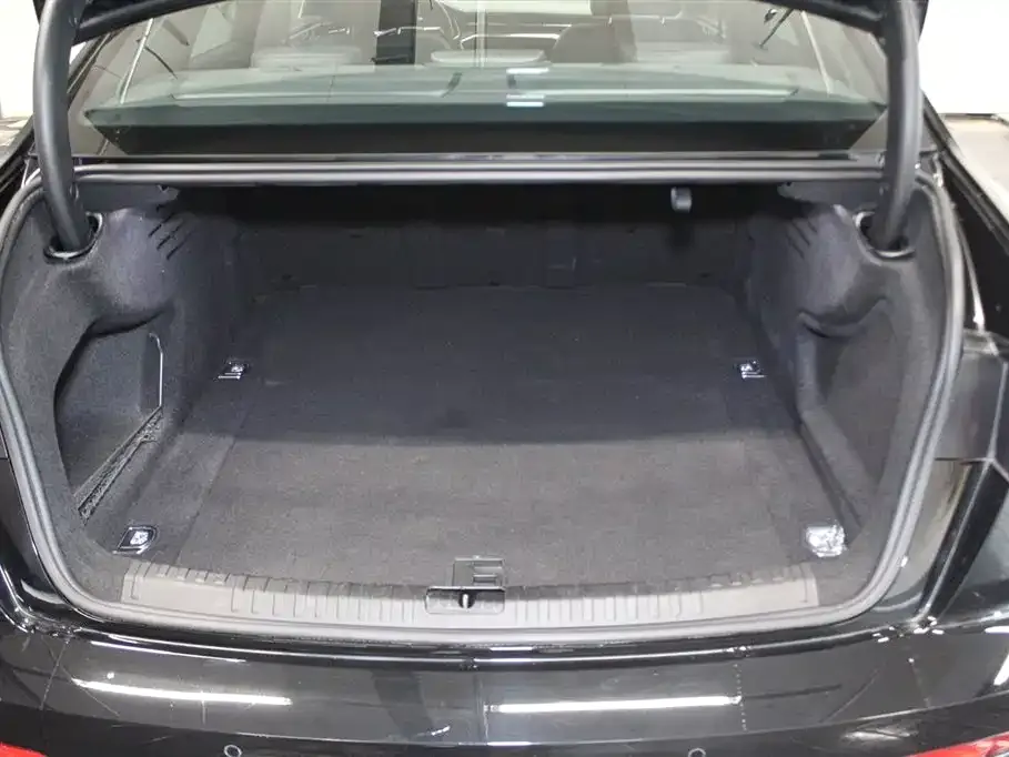Audi A6L 2024 из CN, фото 7