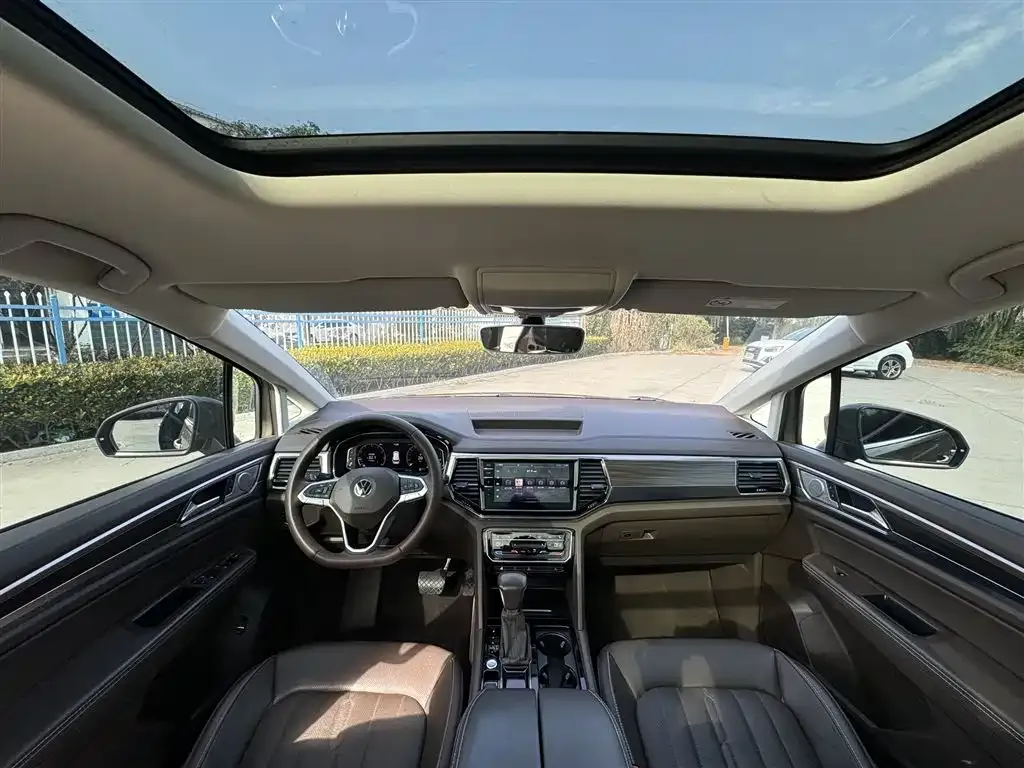 Volkswagen Viloran 2021 из CN, фото 10