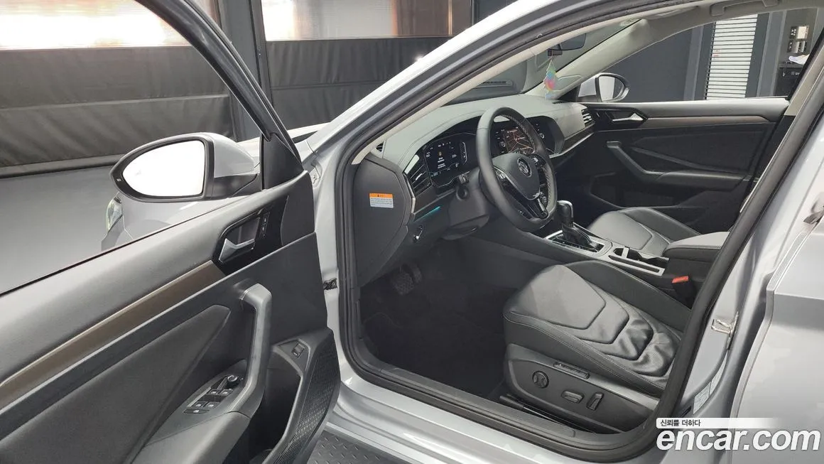 Volkswagen Jetta 2021 из KR, фото 10
