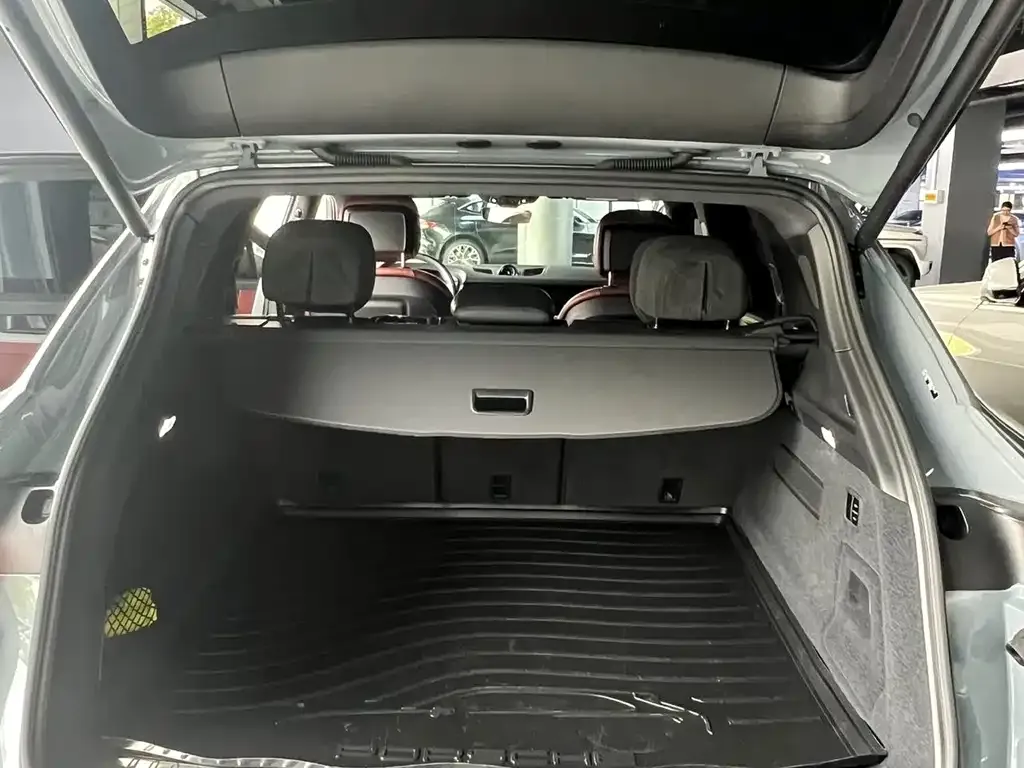 Porsche Cayenne 2024 из CN, фото 3
