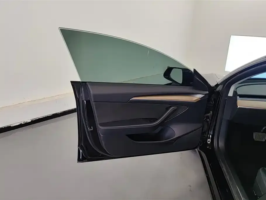 Tesla Model 3 2023 из CN, фото 7