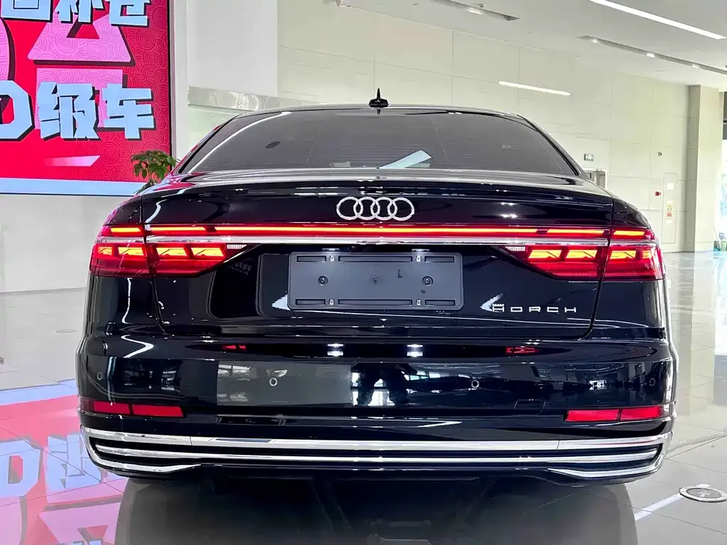 Audi A8 2023 из CN, фото 10