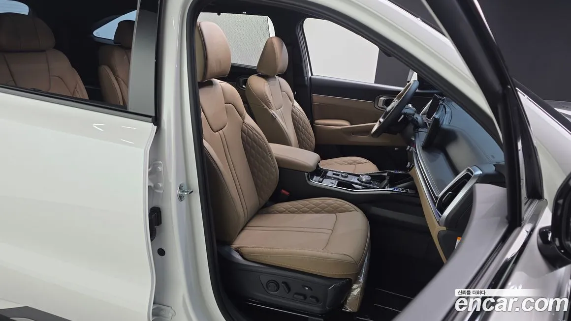 Kia Sorento — фото 10