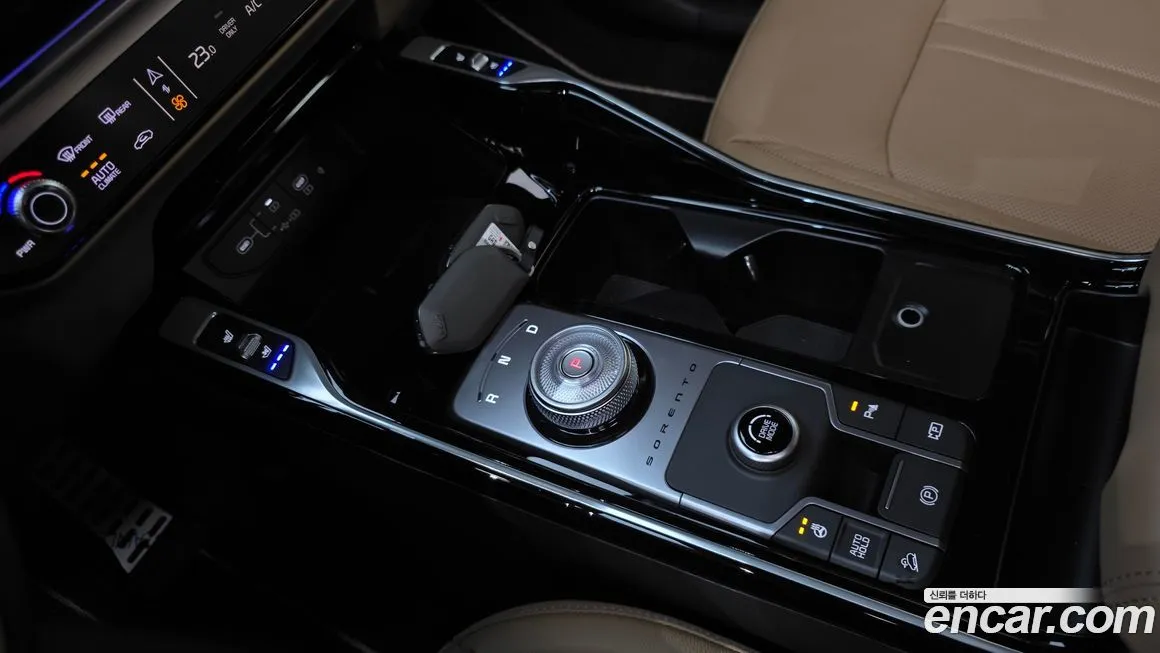 Kia Sorento — фото 9