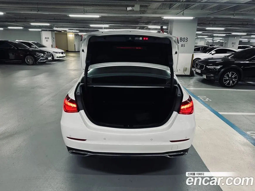 Mercedes-Benz C-Class 2024 из KR, фото 5