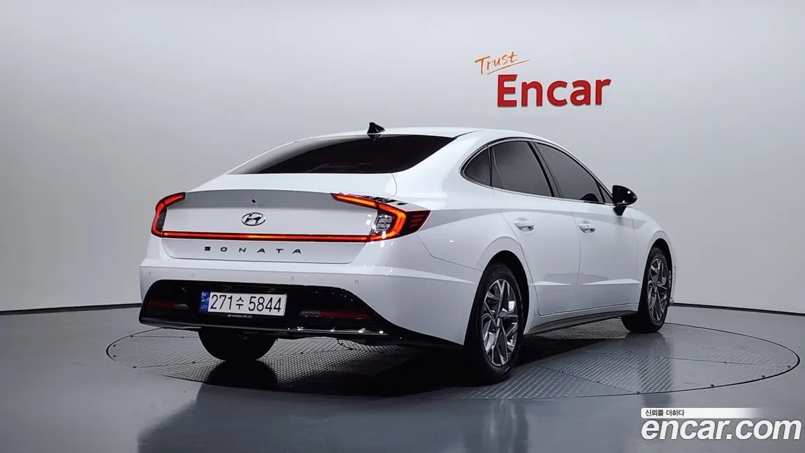 Hyundai Sonata 2023 из KR, фото 2