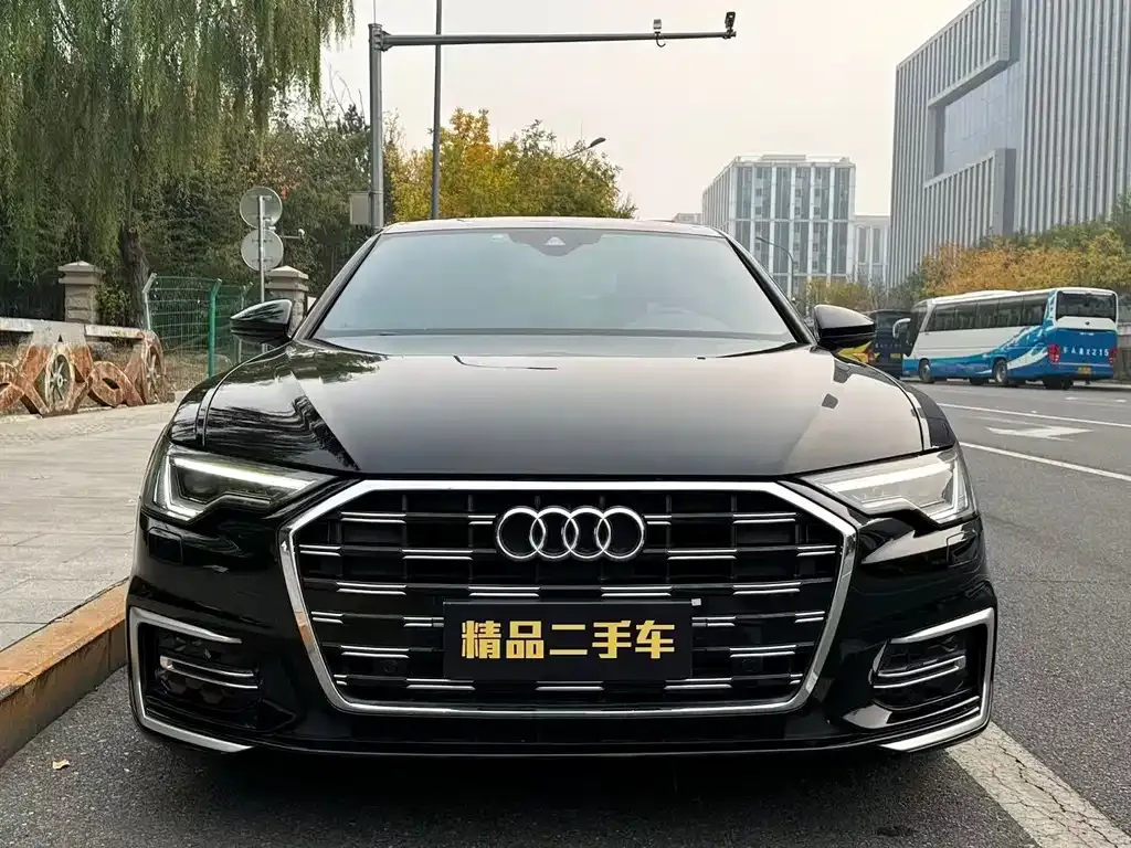 Audi A6L 2023 из CN, фото 3