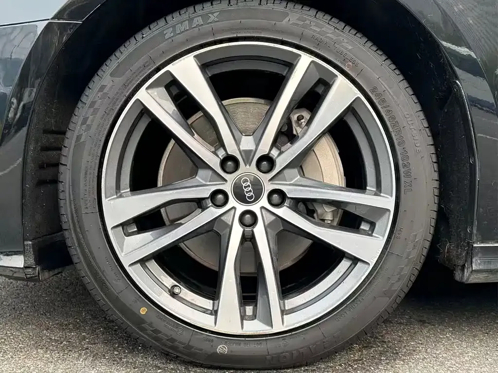 Audi A6L 2023 из CN, фото 8