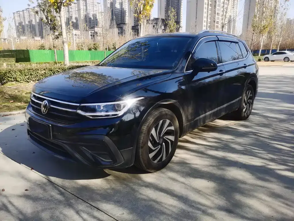 Volkswagen Tiguan L 2024 из CN, фото 3