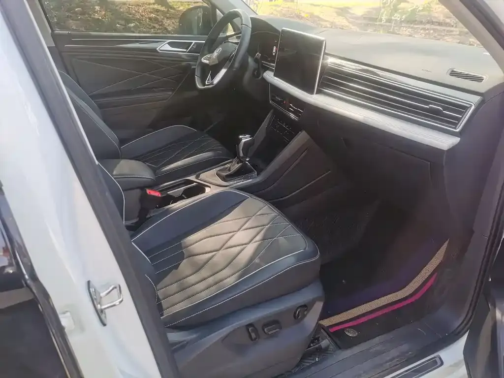 Volkswagen Tiguan L 2024 из CN, фото 6
