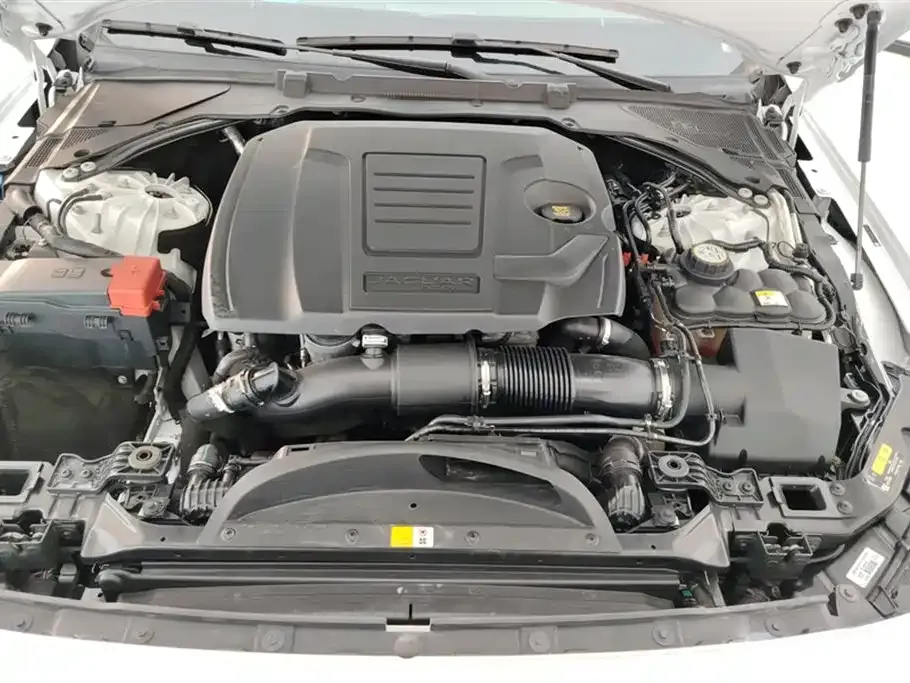 Jaguar XFL 2022 из CN, фото 10