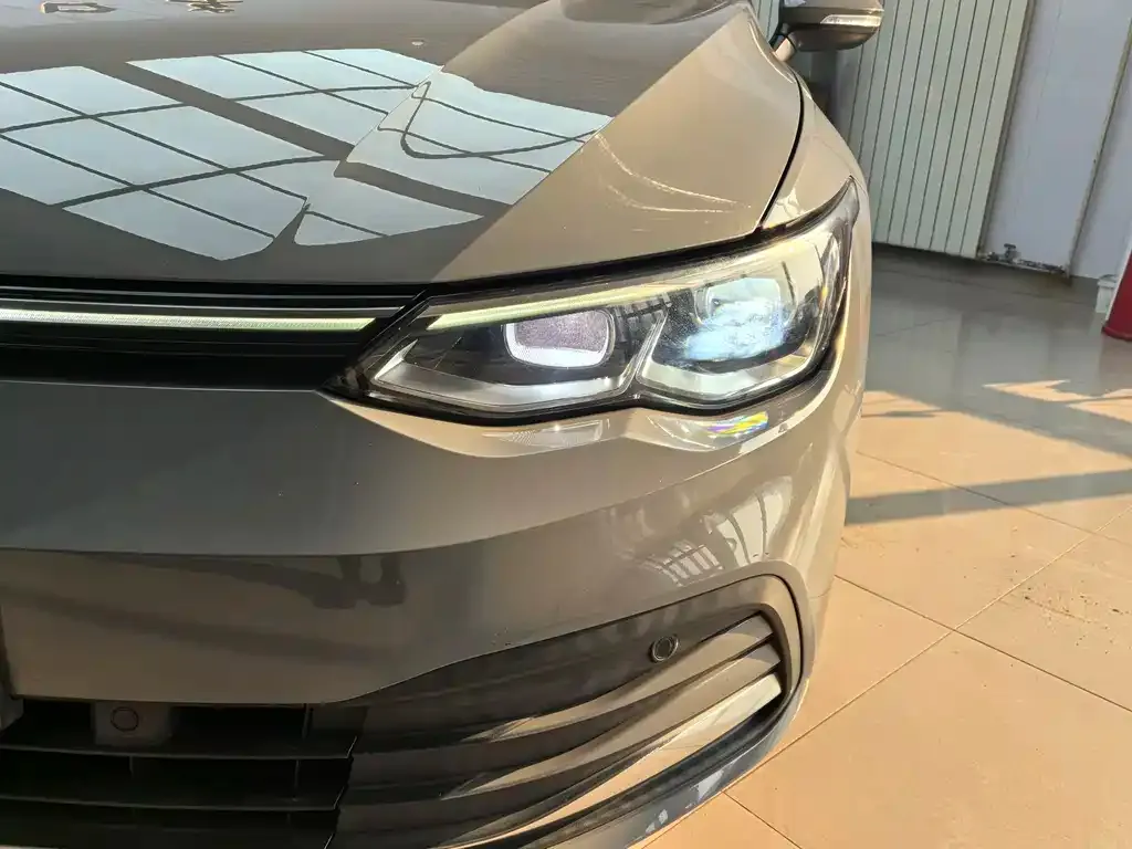 Volkswagen Golf 2021 из CN, фото 4