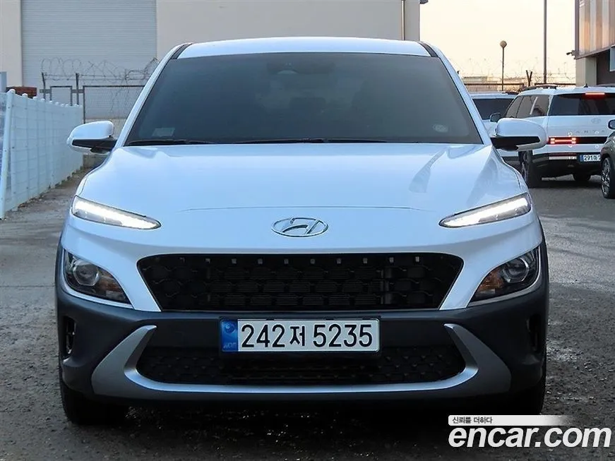 Hyundai Kona — фото 1
