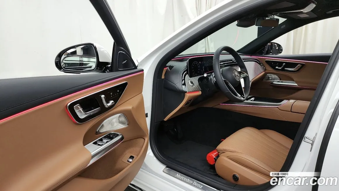 Mercedes-Benz E-Class — фото 10