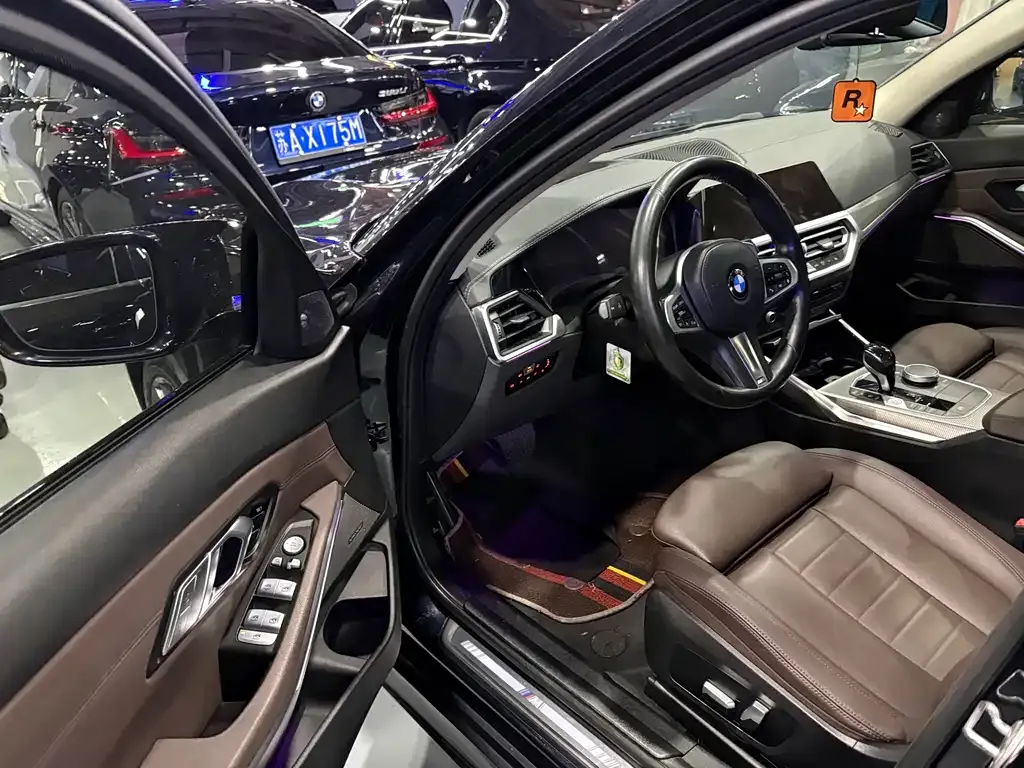 BMW 3 Series 2021 из CN, фото 4