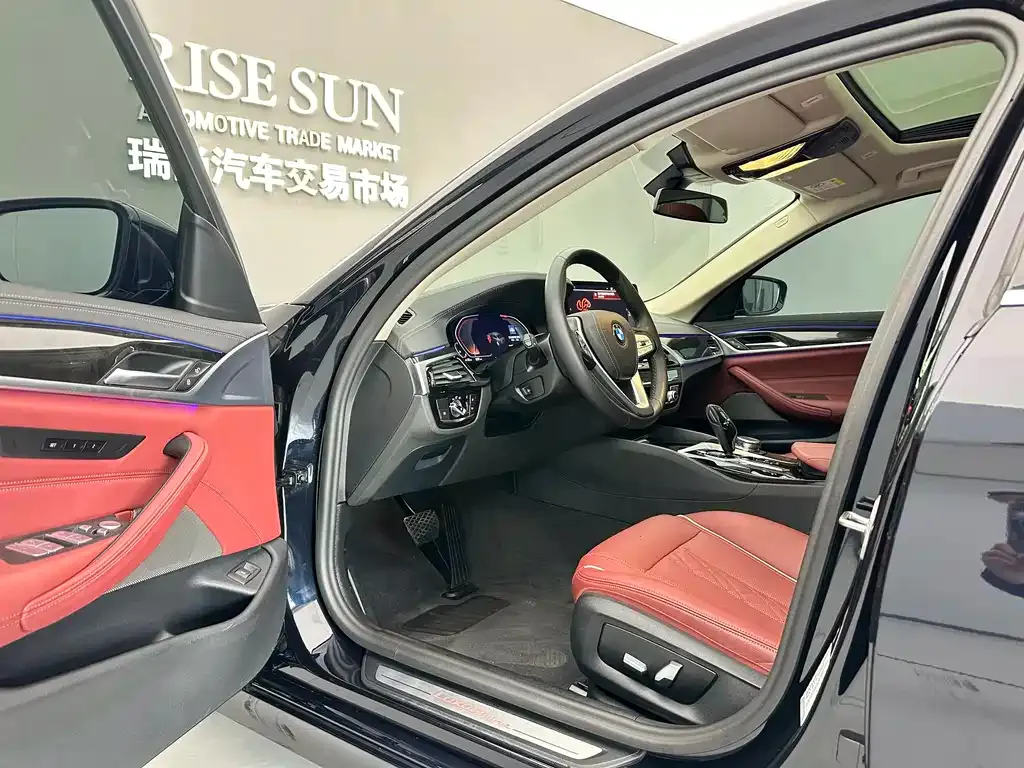 BMW 5 Series 2024 из CN, фото 5