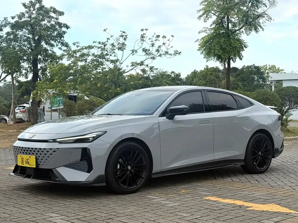 Changan UNI-V 2024 из CN, фото 1