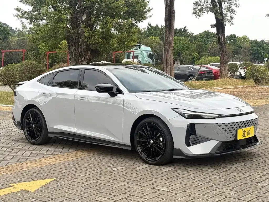 Changan UNI-V 2024 из CN, фото 2