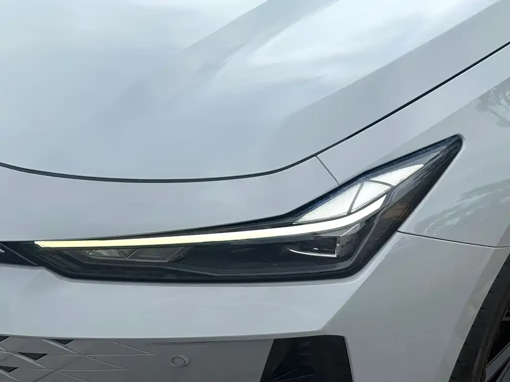 Changan UNI-V 2024 из CN, фото 5