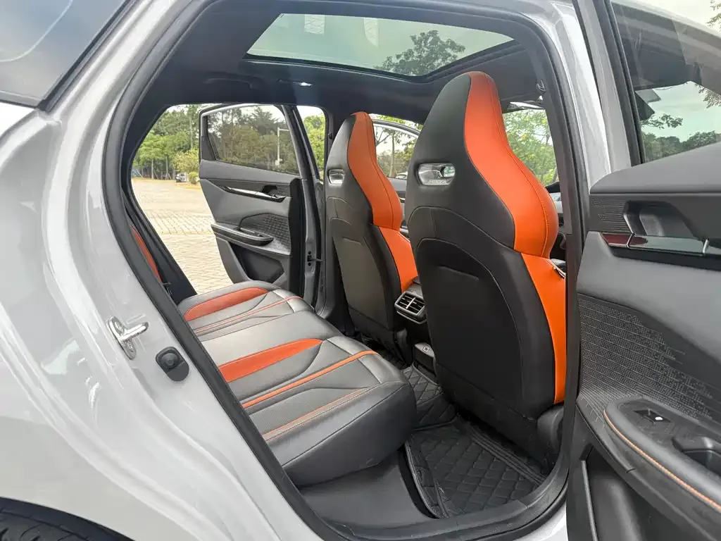 Changan UNI-V 2024 из CN, фото 6