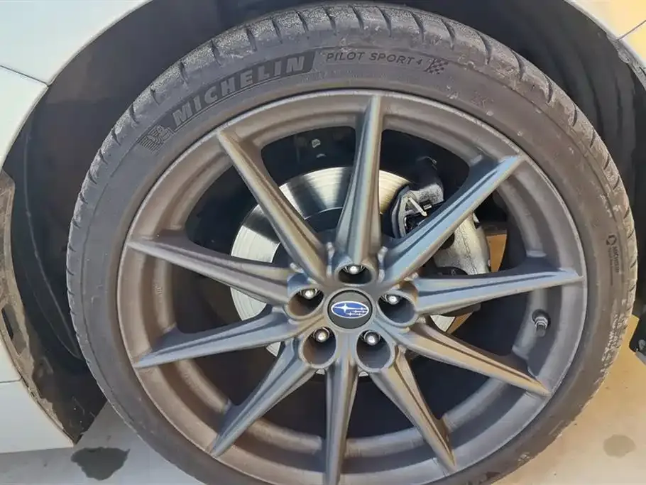 Subaru BRZ 2023 из CN, фото 6