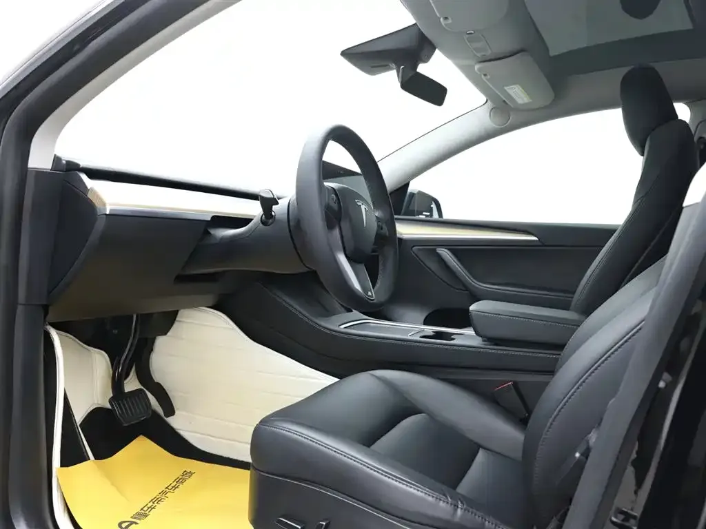 Tesla Model Y 2022 из CN, фото 10